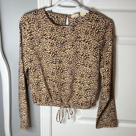 Levi's Tops - NWOT Levi's Tan Leopard Print Blouse